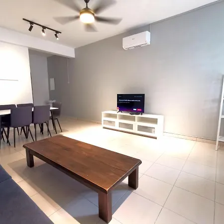 Maco Home Premium Suite Corner At Mount Austin Taman Daya Johor Bahru Exterior photo